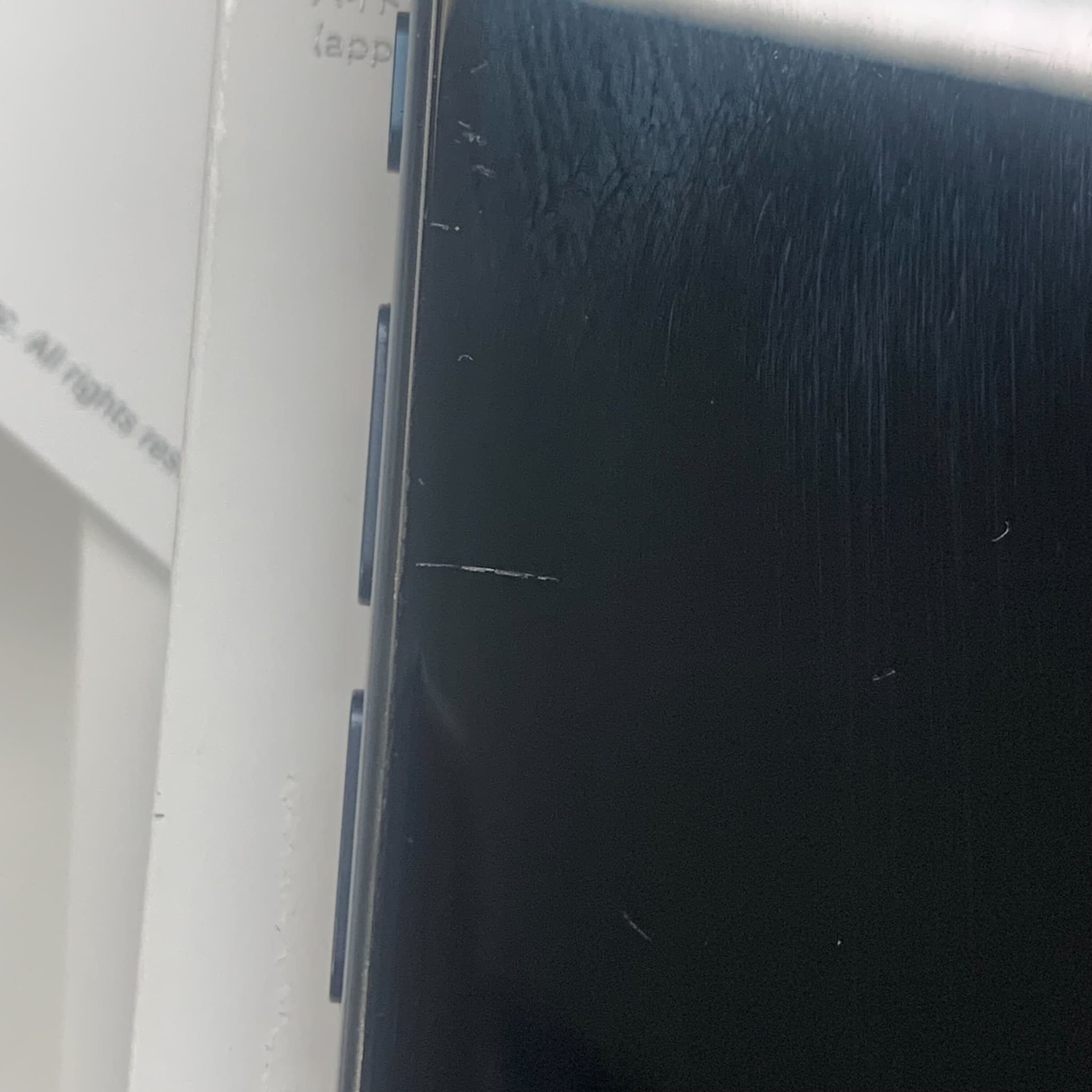 iPhone 15 Pro 画面割れ 買取価格50,000円 実物写真1