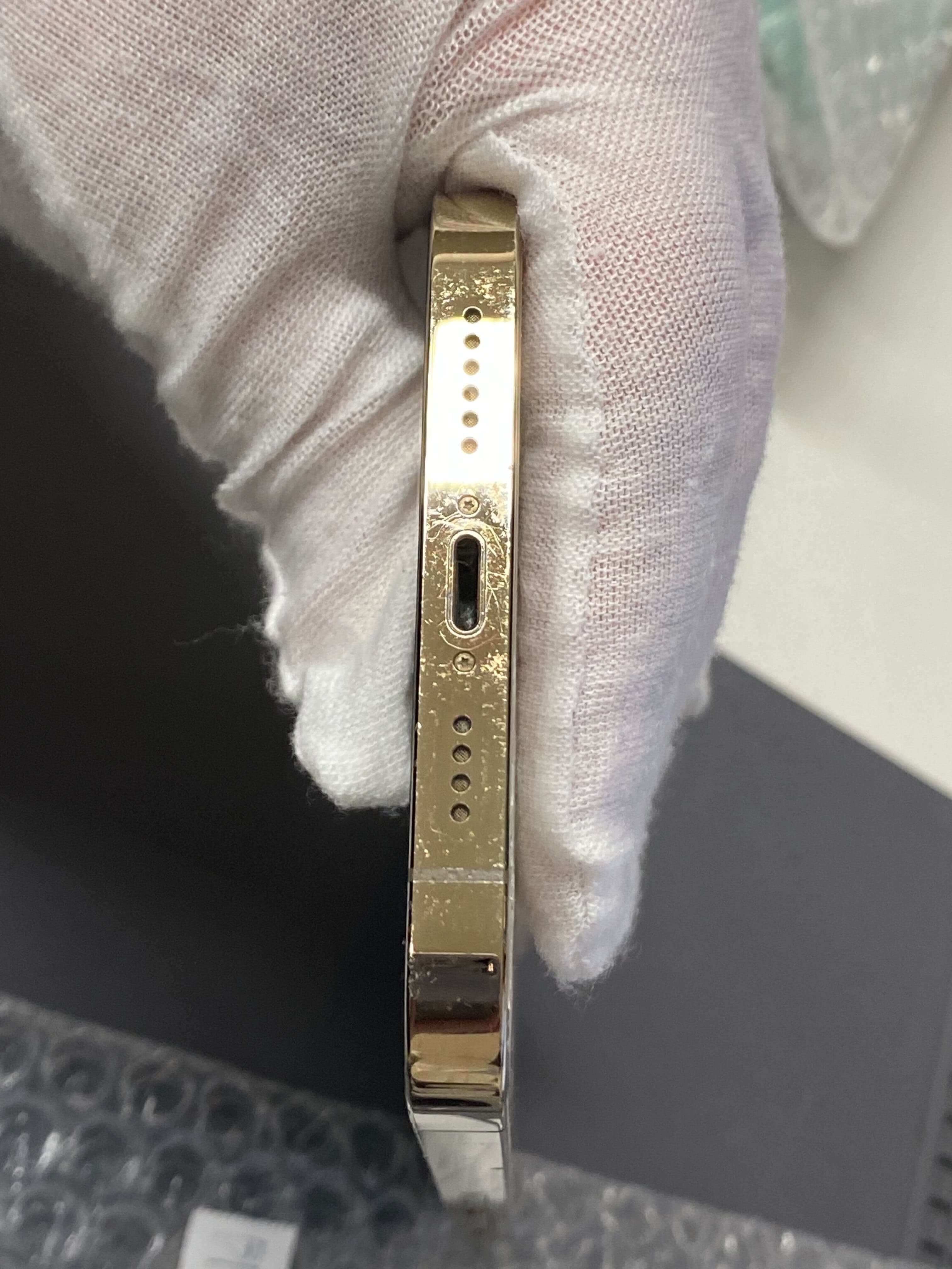 iPhone 13 Pro Max バッテリー不具合・カメラ故障 買取価格12,000円 実物写真3